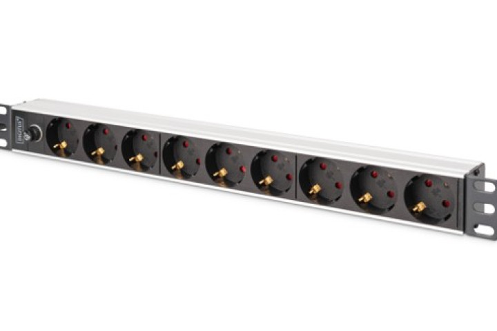 Rack elosztópanel 9-es Schuko túlterhelésvédelemmel, Digitus, DN-95437
