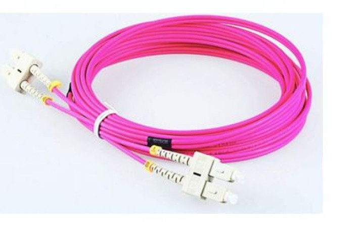 SC-SC OM4 duplex optikai patch kábel, 3m